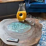 Comfy 5-Bdr Family House,Guests 10, Fast Wi-Fi, Parking *